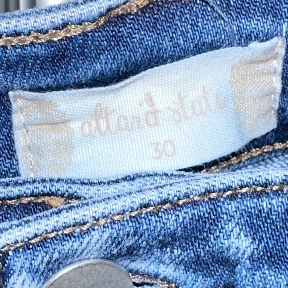 Altar'd State Blue Distressed Boyfriend Jeans - Picture 4 of 6